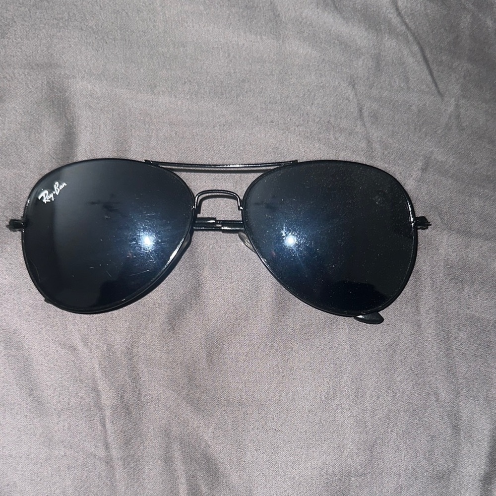 Ray-Ban Black Aviator Sunglasses